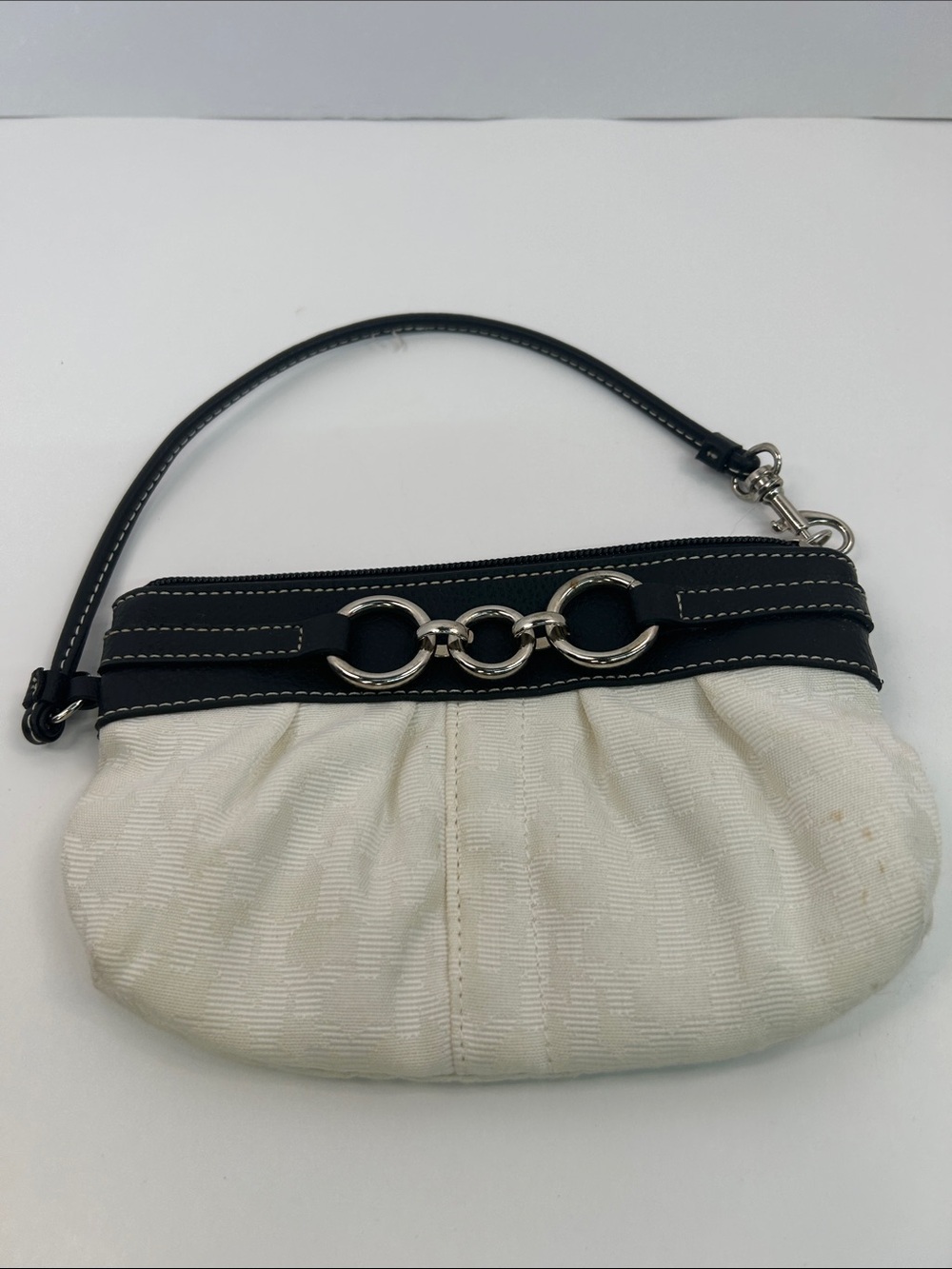 New York & Company White Wristlet with Black Trim and Silver Chain Detail